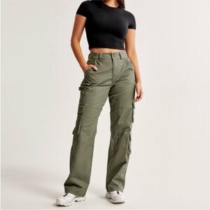 Abercrombie & Fitch Curve Love Cargo Pants